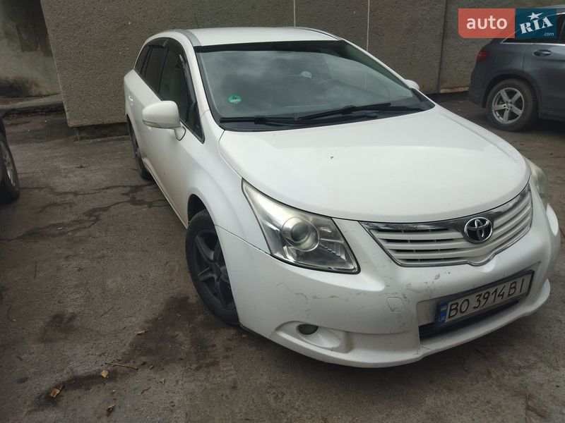 Универсал Toyota Avensis 2011 в Тернополе