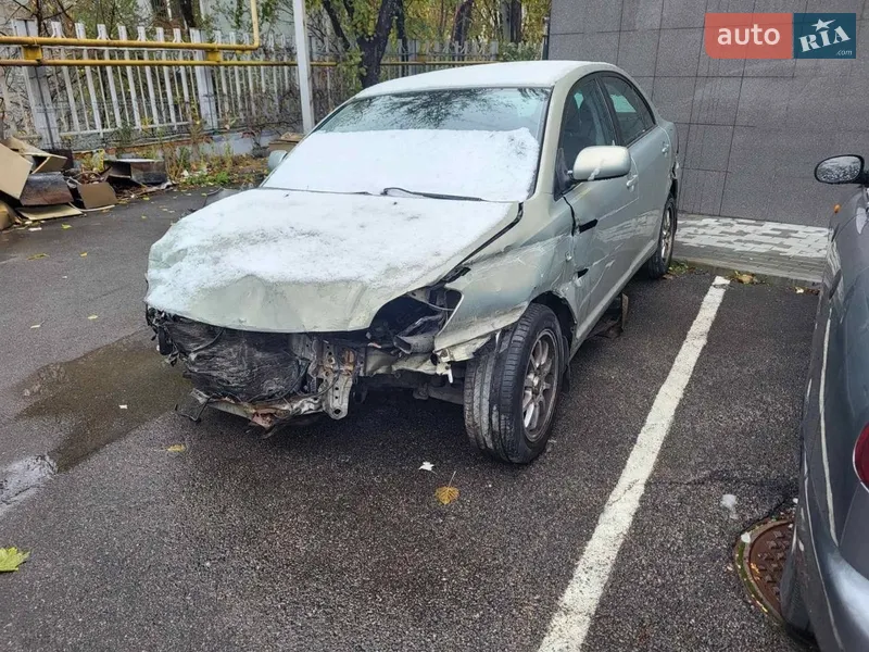 Toyota Avensis 2005