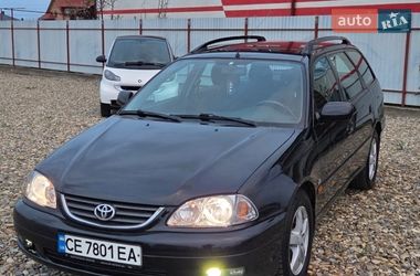 Універсал Toyota Avensis 2002 в Чернівцях
