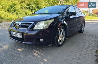 Седан Toyota Avensis 2009 в Городке