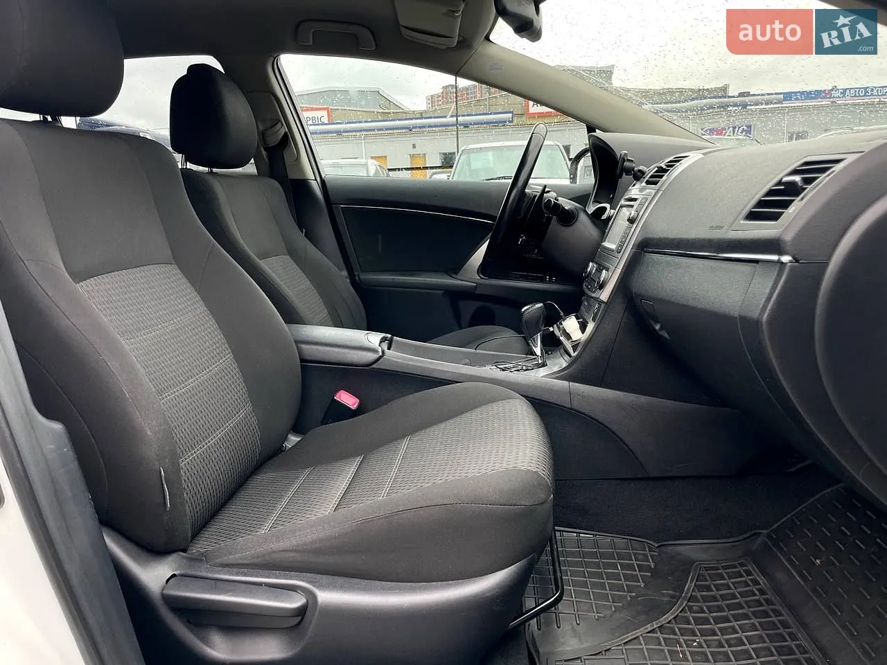 2015 Toyota Avensis - мініатюра 31