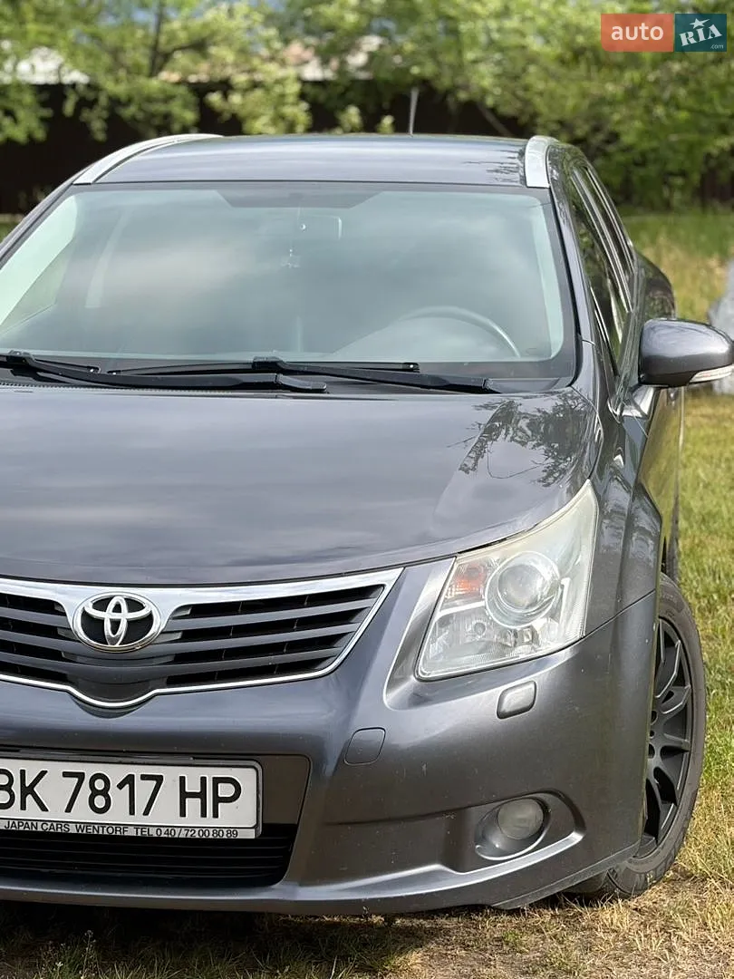 2010 Toyota Avensis - фото 1
