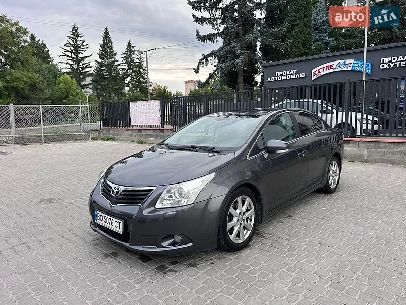 Toyota Avensis 2011
