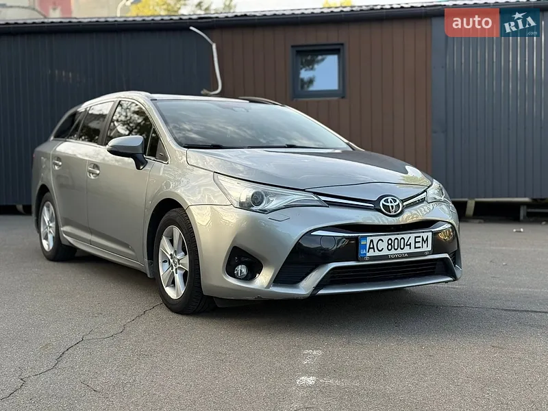 Toyota Avensis 2016