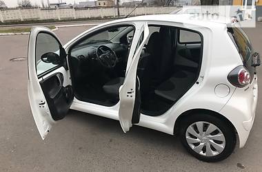 Хэтчбек Toyota Aygo 2012 в Луцке