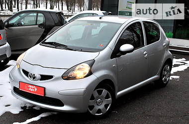 Хэтчбек Toyota Aygo 2007 в Киеве