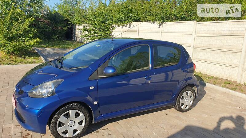 Хетчбек Toyota Aygo 2008 в Кривому Розі