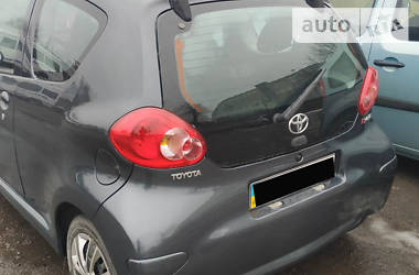 Хэтчбек Toyota Aygo 2007 в Ровно