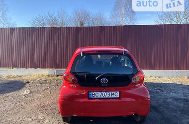 Хэтчбек Toyota Aygo 2006 в Дрогобыче