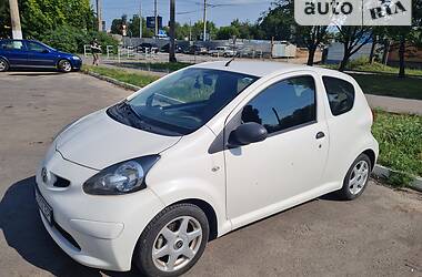 Купе Toyota Aygo 2008 в Полтаве