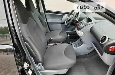 Хэтчбек Toyota Aygo 2012 в Кривом Роге