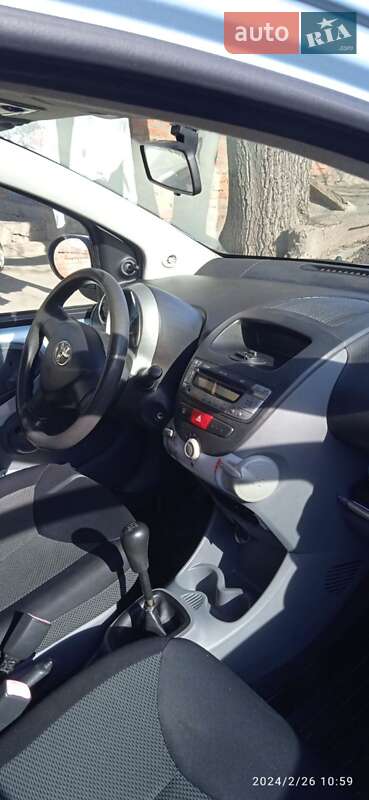 Хетчбек Toyota Aygo 2005 в Новоархангельську