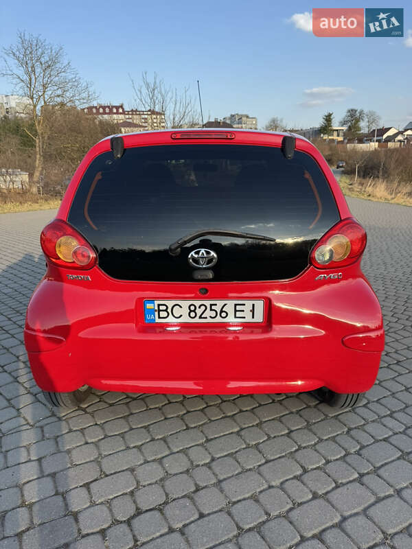 Хэтчбек Toyota Aygo 2007 в Львове