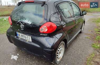 Хэтчбек Toyota Aygo 2007 в 