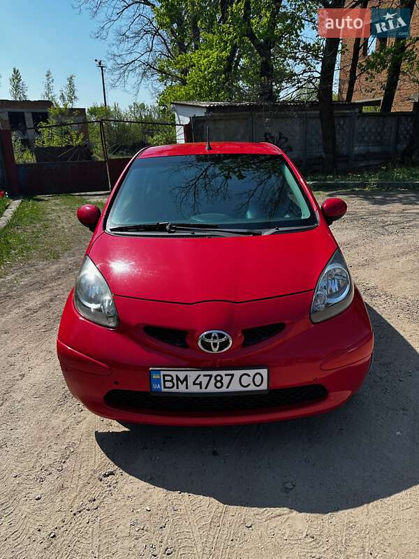 Хетчбек Toyota Aygo 2006 в Сумах
