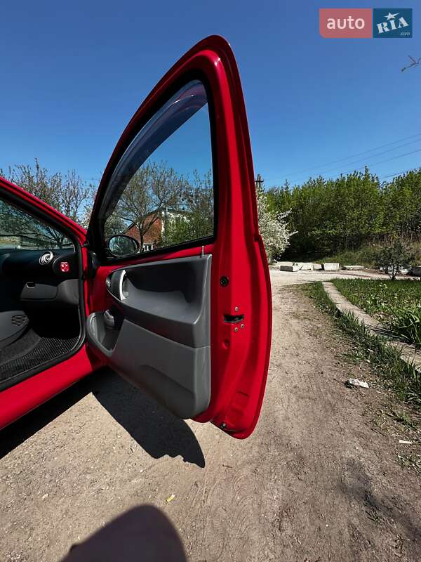 Хетчбек Toyota Aygo 2006 в Сумах