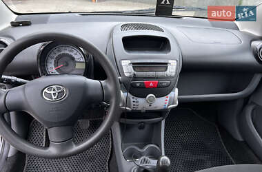 Хетчбек Toyota Aygo 2011 в Луцьку