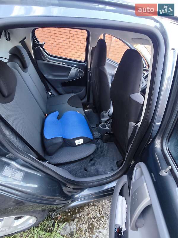 Хетчбек Toyota Aygo 2006 в Трускавці