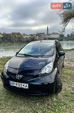 Хетчбек Toyota Aygo 2006 в Запоріжжі