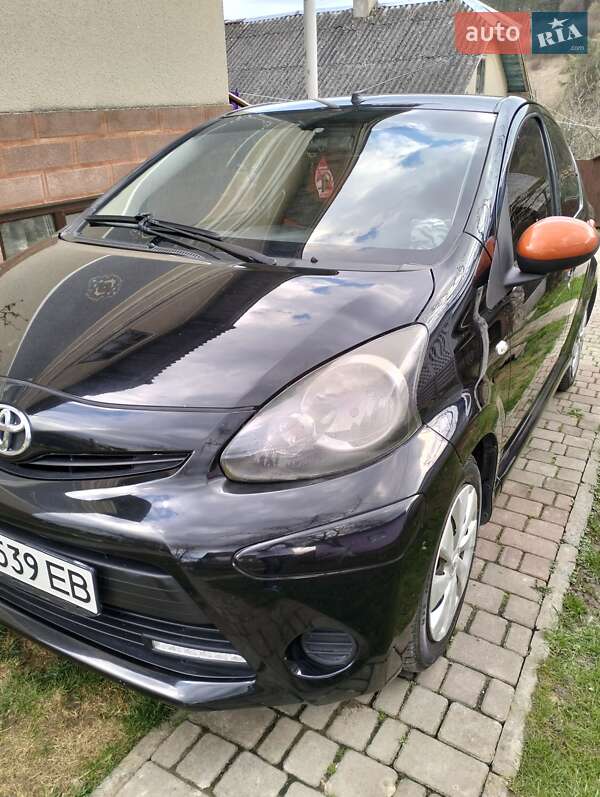 Хетчбек Toyota Aygo 2012 в Тернополі