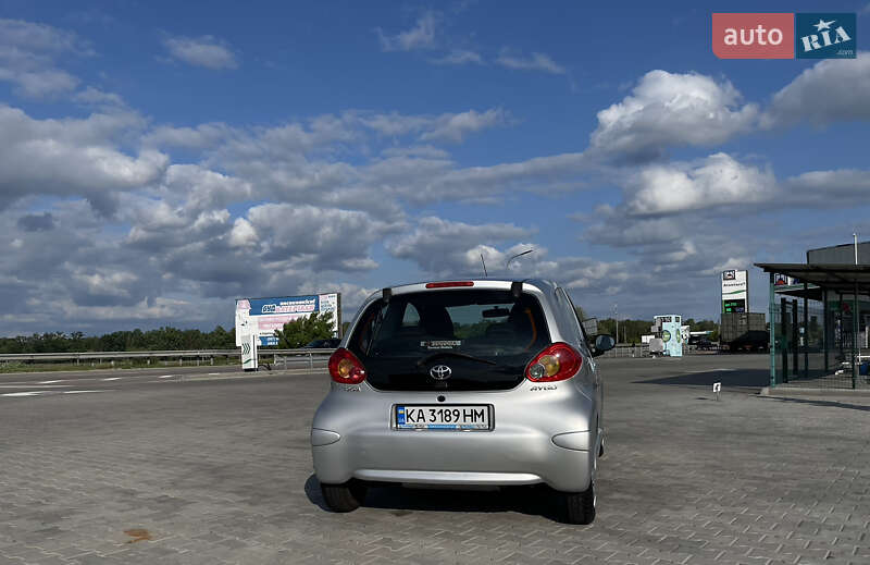 Хетчбек Toyota Aygo 2008 в Києві