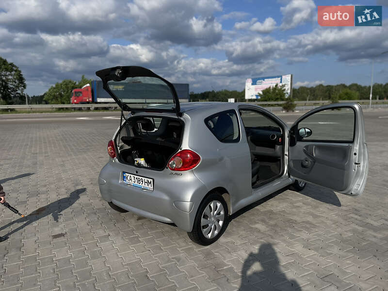 Хетчбек Toyota Aygo 2008 в Києві
