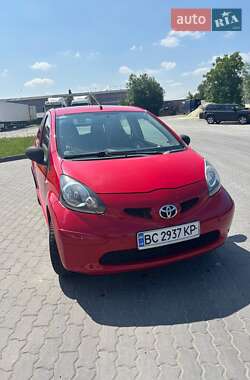Хэтчбек Toyota Aygo 2005 в Львове
