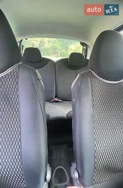 Хэтчбек Toyota Aygo 2009 в 