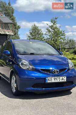 Хетчбек Toyota Aygo 2008 в Новомосковську