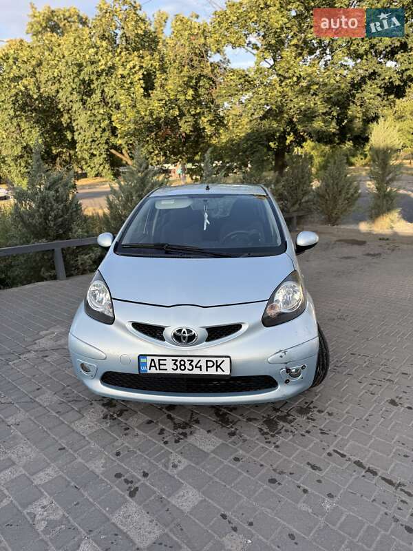 Хэтчбек Toyota Aygo 2005 в Днепре