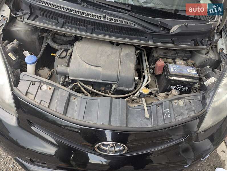 Хетчбек Toyota Aygo 2013 в Львові