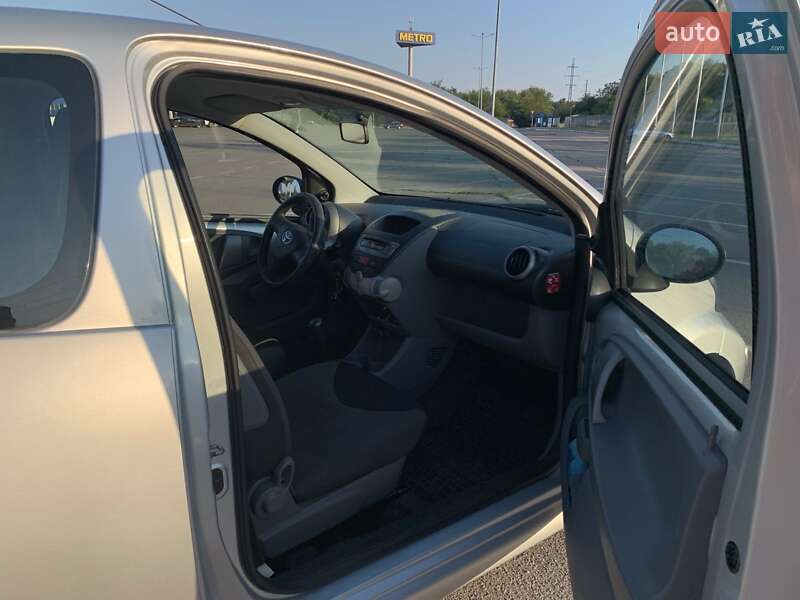 Хэтчбек Toyota Aygo 2007 в Запорожье фото 8 Хэтчбек Toyota Aygo 2007 в Запорожье