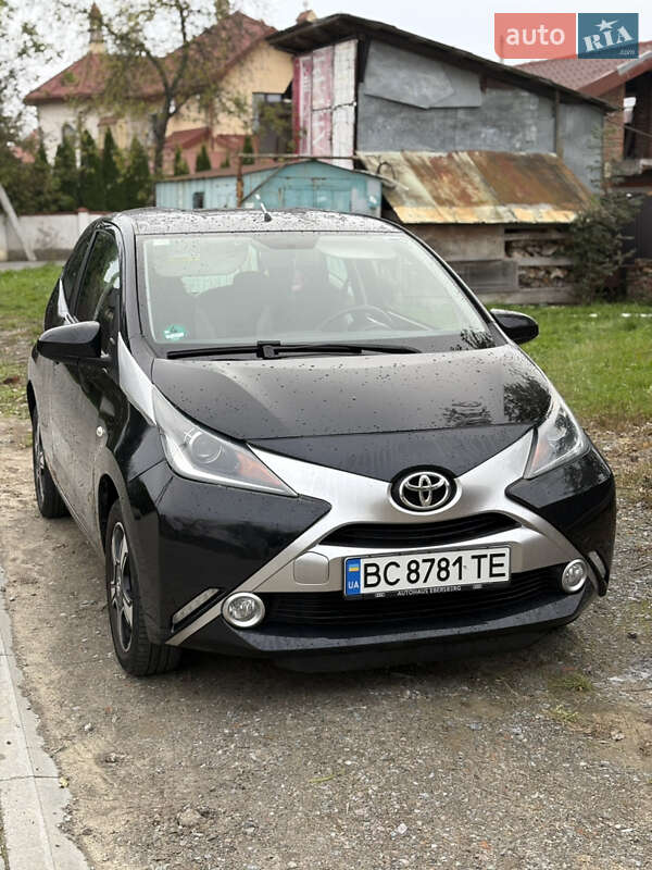 Хэтчбек Toyota Aygo 2014 в Львове