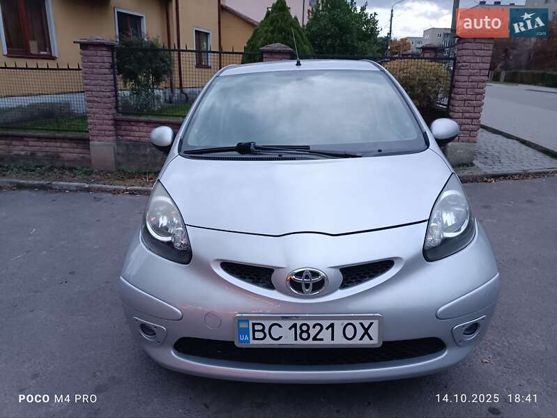 Хетчбек Toyota Aygo 2009 в Дрогобичі