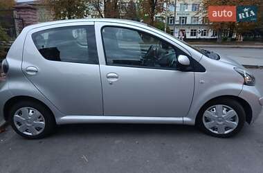 Хетчбек Toyota Aygo 2009 в 