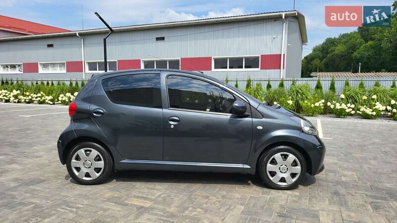 Хэтчбек Toyota Aygo 2007 в Луцке