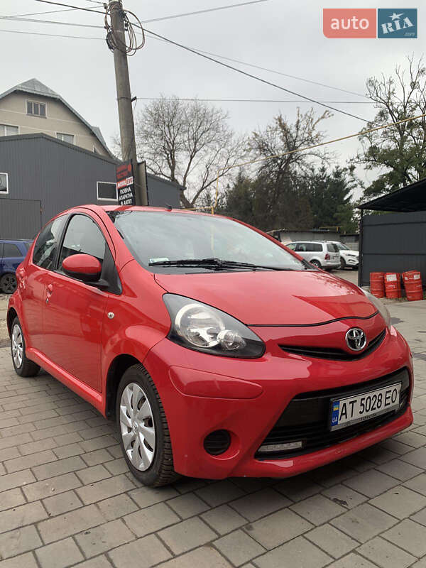 Хэтчбек Toyota Aygo 2013 в Ивано-Франковске фото 15 Хэтчбек Toyota Aygo 2013 в Ивано-Франковске