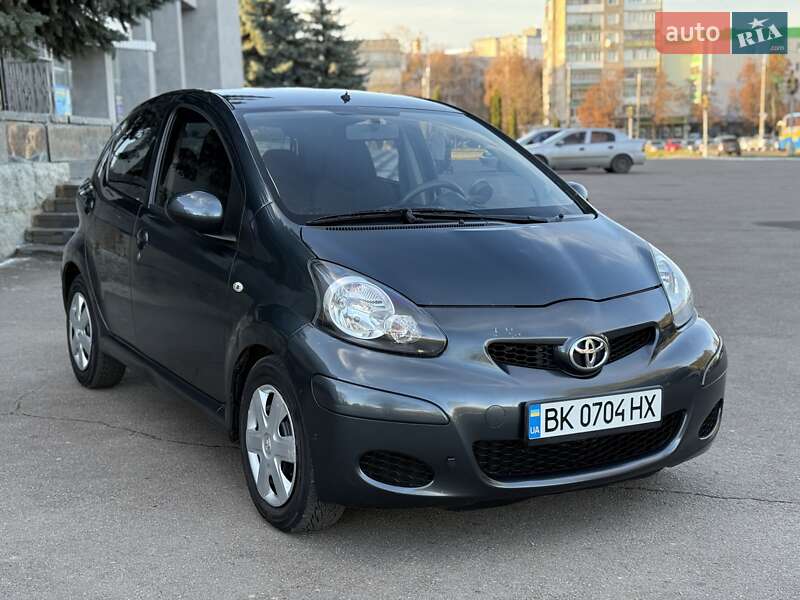 Хетчбек Toyota Aygo 2009 в Рівному
