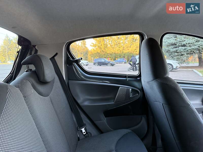 Хетчбек Toyota Aygo 2009 в Рівному