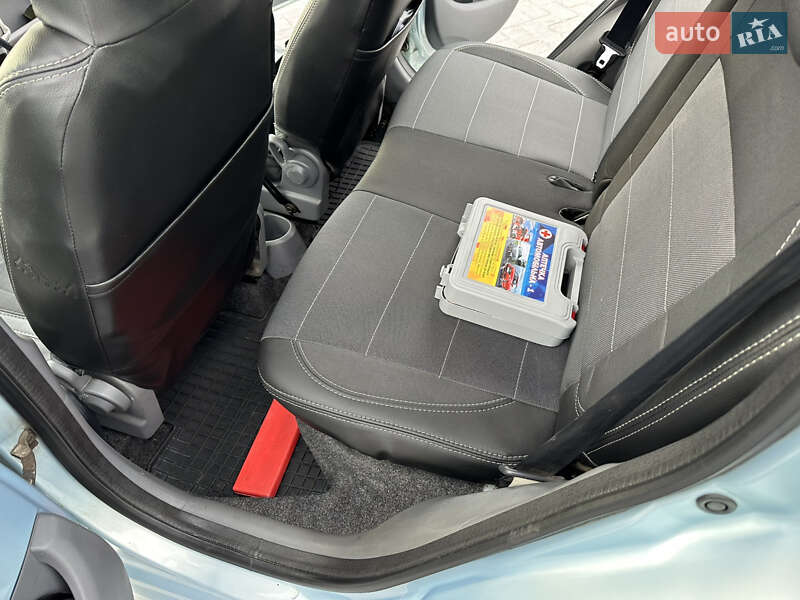 Хэтчбек Toyota Aygo 2005 в Лубнах