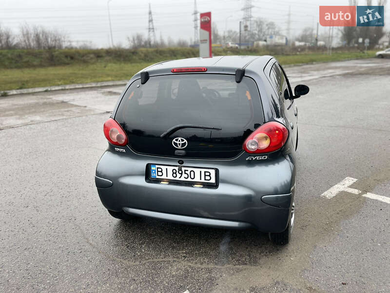 Хетчбек Toyota Aygo 2008 в Харкові