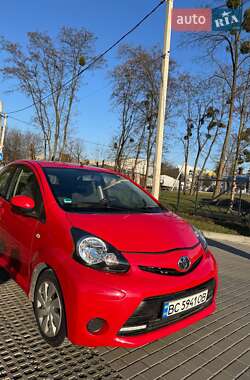 Хэтчбек Toyota Aygo 2012 в Львове