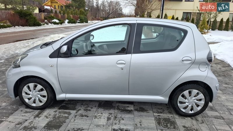 Хэтчбек Toyota Aygo 2014 в Киеве