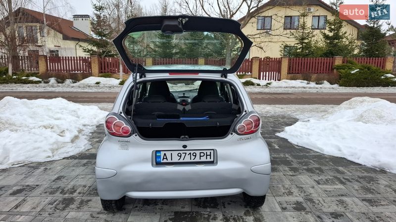 Хэтчбек Toyota Aygo 2014 в Киеве