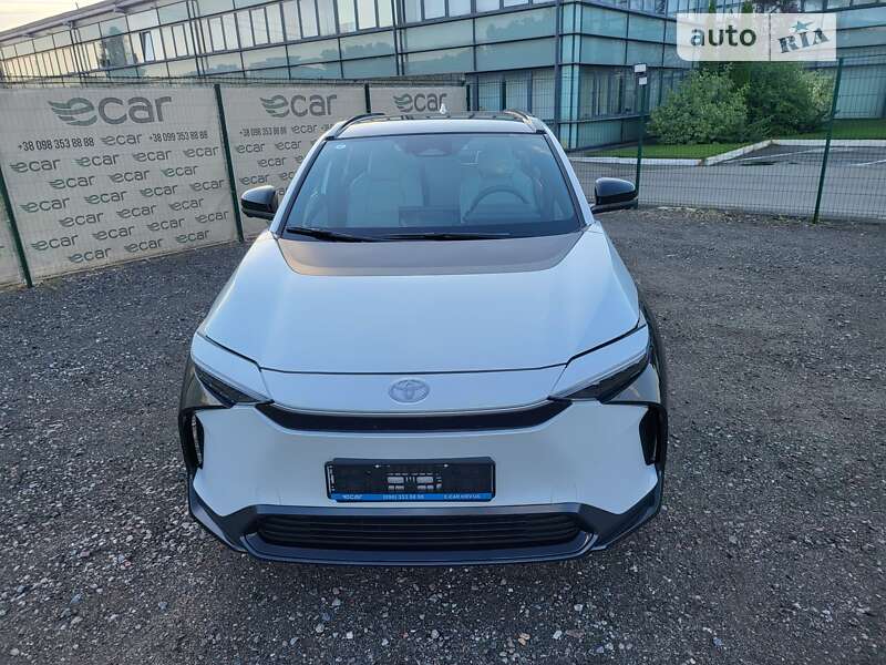 Позашляховик / Кросовер Toyota bZ4X 2023 в Києві