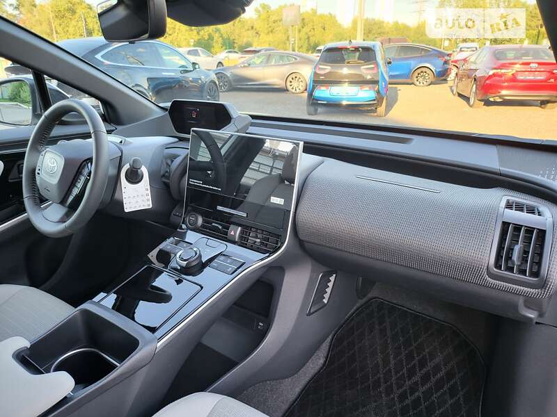 Позашляховик / Кросовер Toyota bZ4X 2023 в Києві