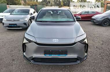 Внедорожник / Кроссовер Toyota bZ4X 2023 в 
