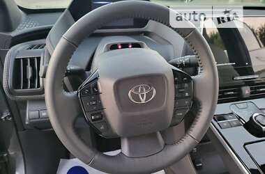 Внедорожник / Кроссовер Toyota bZ4X 2023 в 
