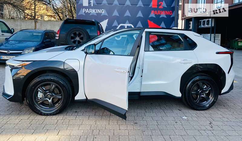 Внедорожник / Кроссовер Toyota bZ4X 2022 в Львове