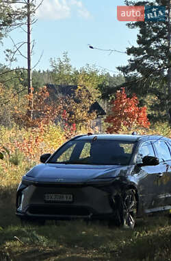 Позашляховик / Кросовер Toyota bZ4X 2022 в 